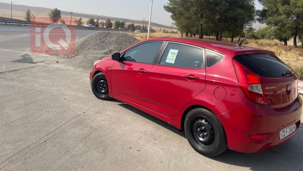 هیوندای ئەکسنت هاچباک